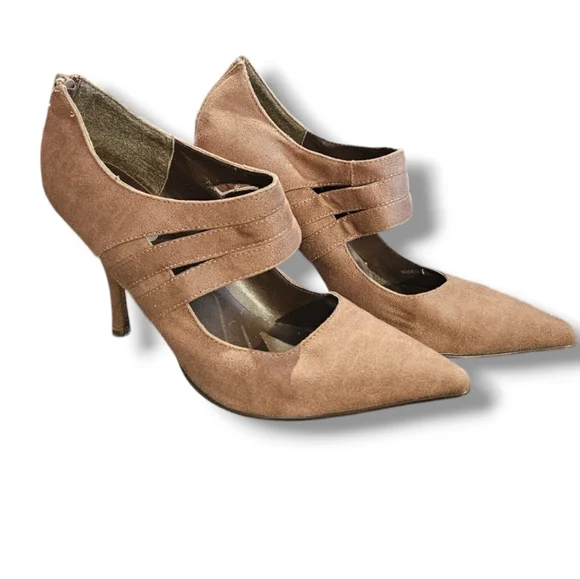 Brown suede pumps hotsell